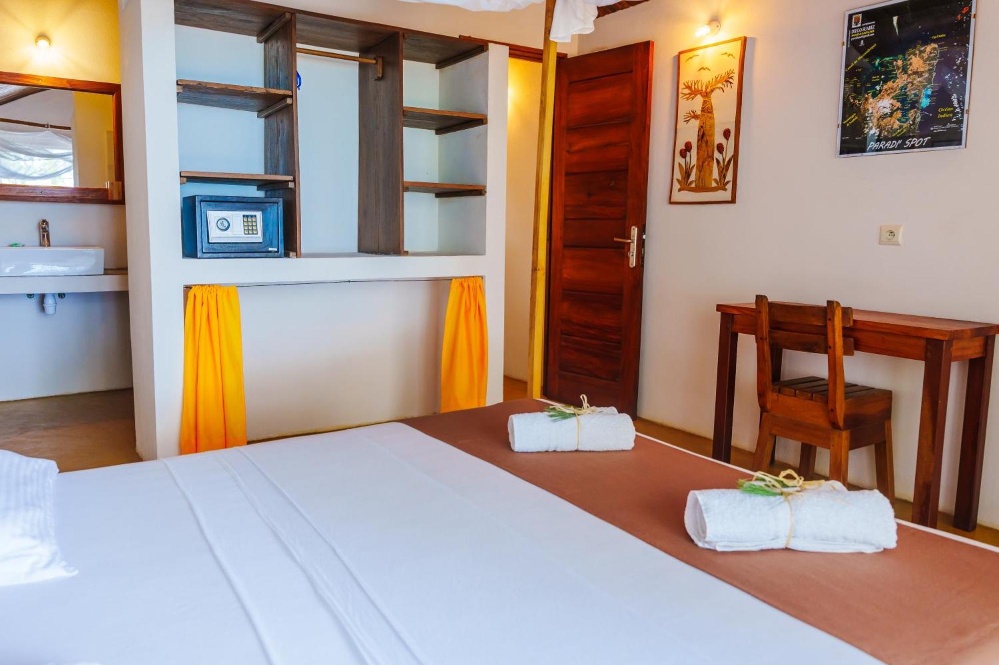 Madakitecamp Hotel Antsiranana Eksteriør billede